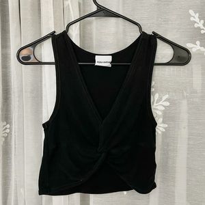Black knot crop top🦨